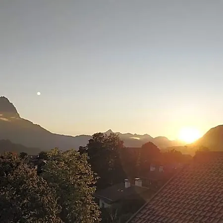 Alpenhorizont جارمش بارتنكيرشن